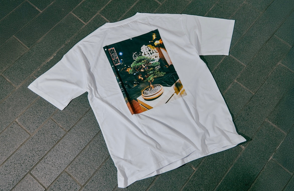 TOUFUTOKYO “RE BONSAI™︎ PHOTO” T-SHIRT（WHITE / BLACK）